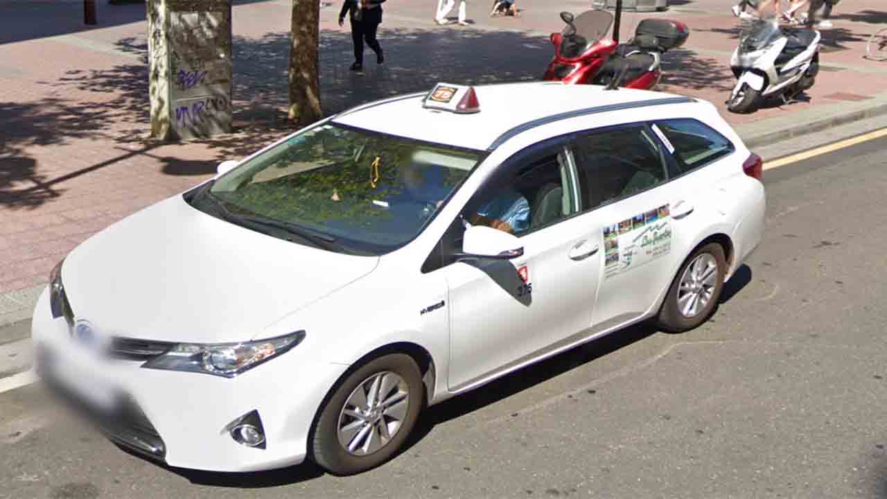 El Ayuntamiento de Zaragoza aporta 100.000 euros al taxi para actualizar taxímetros