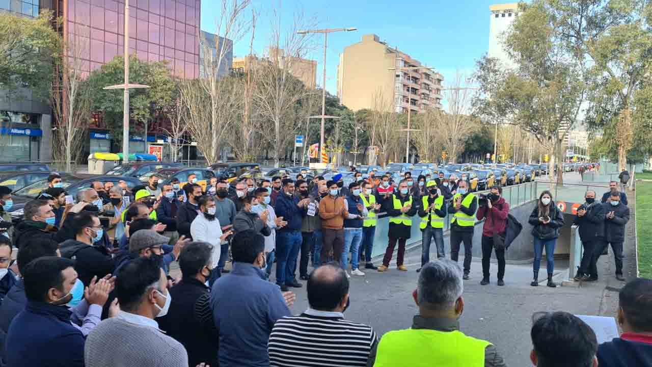 Protesta de los taxistas en Barcelona contra la inseguridad