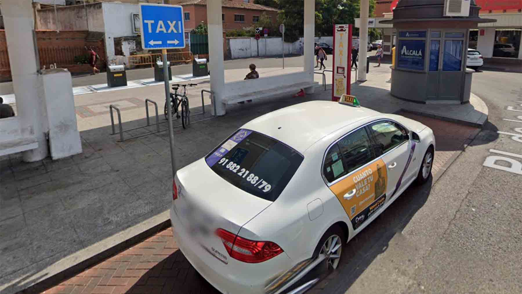 Alcalá de Henares lanza una campaña para fomentar el servicio del taxi