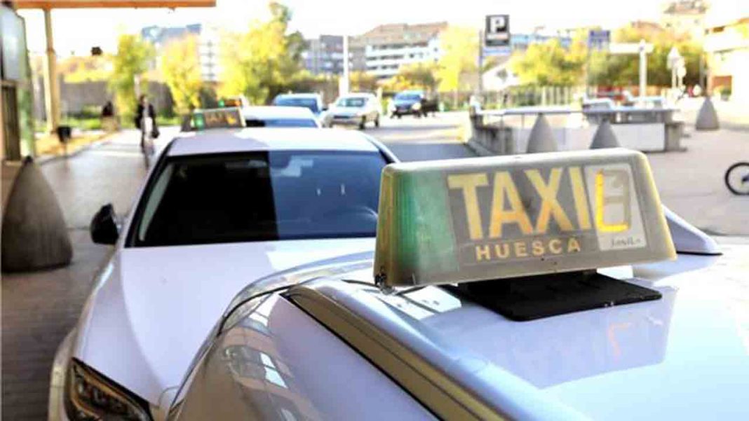 Los taxistas de Huesca piden ayudas ante la caída de facturación