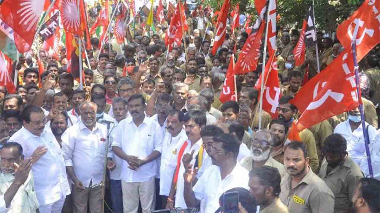 Protestas en Chennai contra Uber, Ola y Rapido