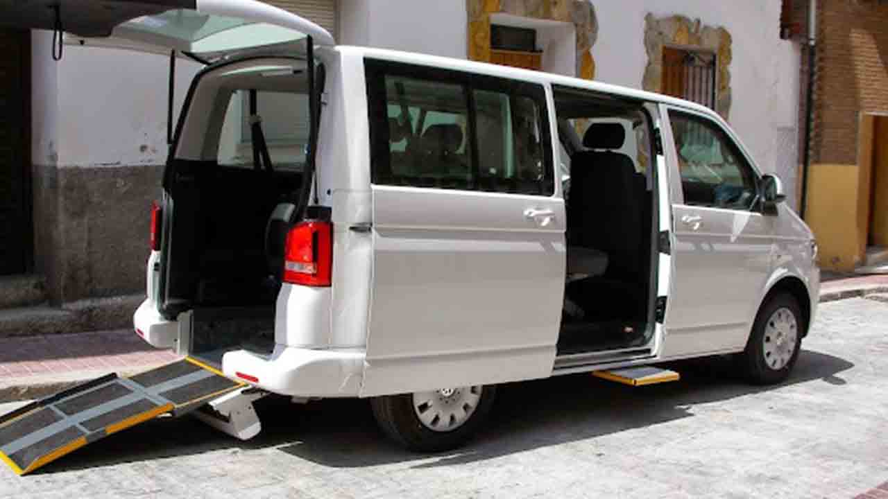 Avila destina 50.000 euros en subvenciones para taxis adaptados y usuarios con discapacidad