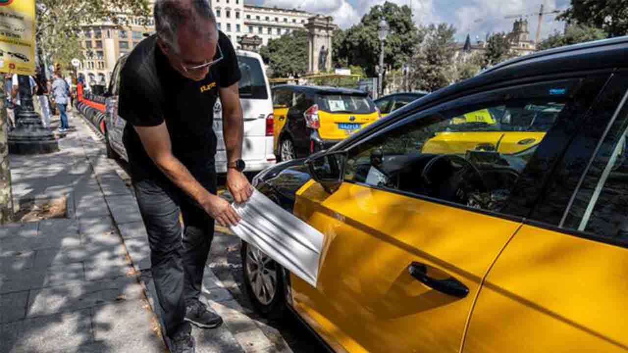Free Now se salta la regulación del taxi en Barcelona