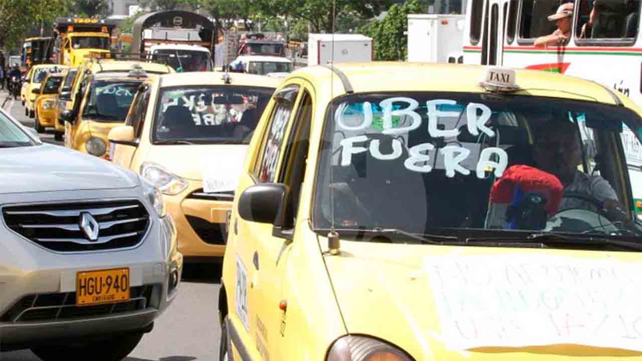Los taxistas de Ibagué (Colombia) instan a terminar con la ilegalidad de Uber y los piratas