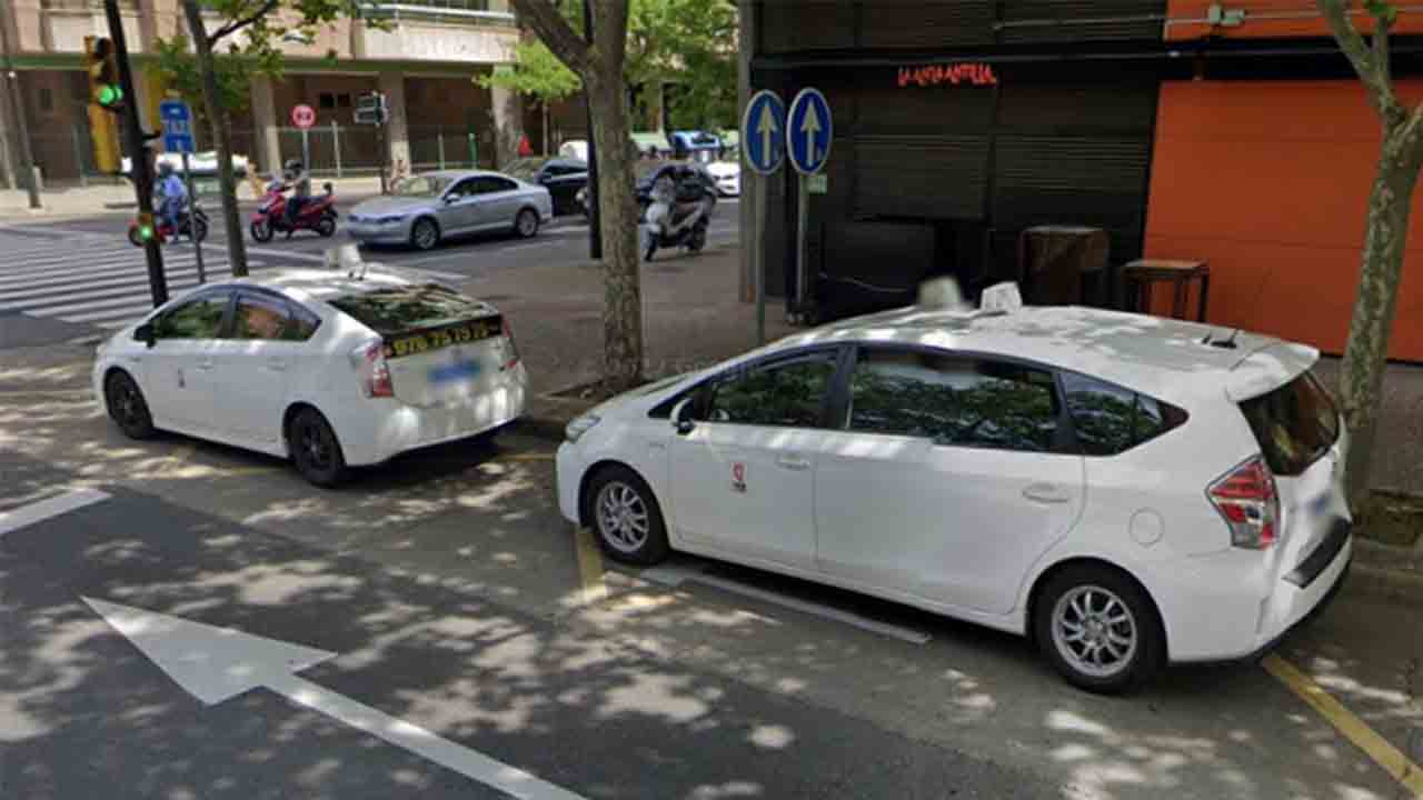 Paradas de taxi en distrito Universidad de Zaragoza