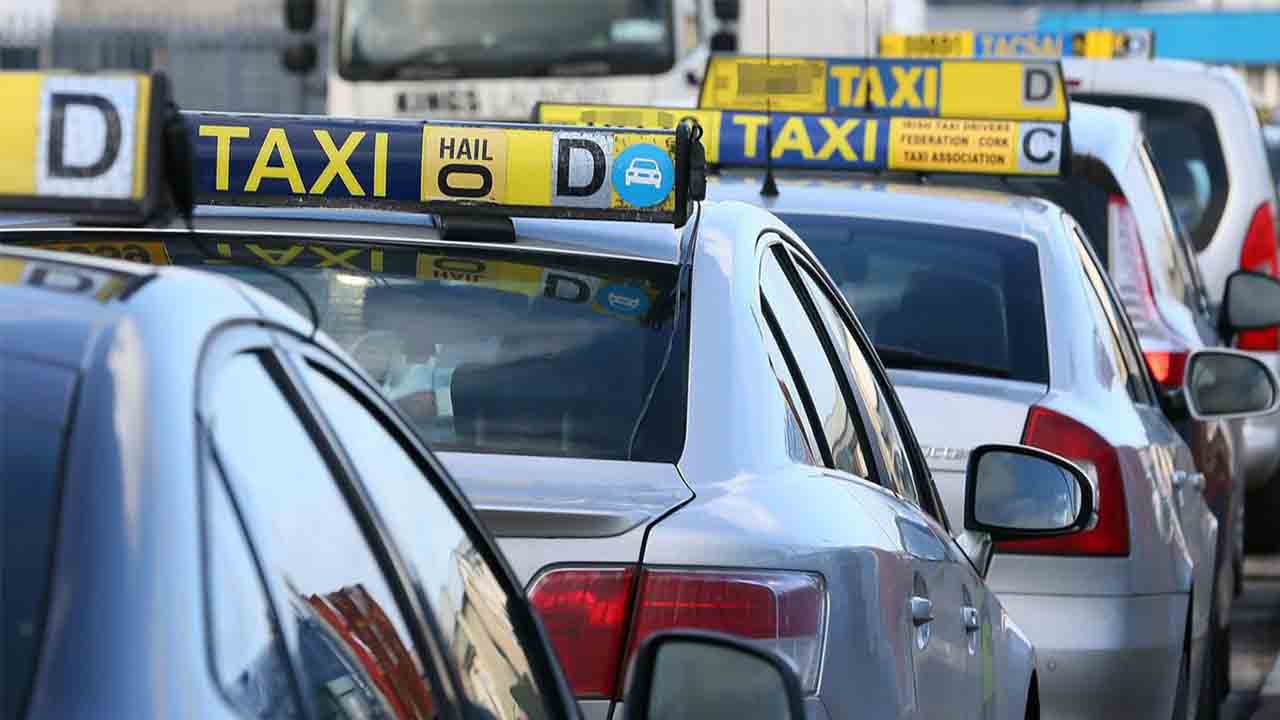 El taxi de Irlanda subirá las tarifas este año un 12%