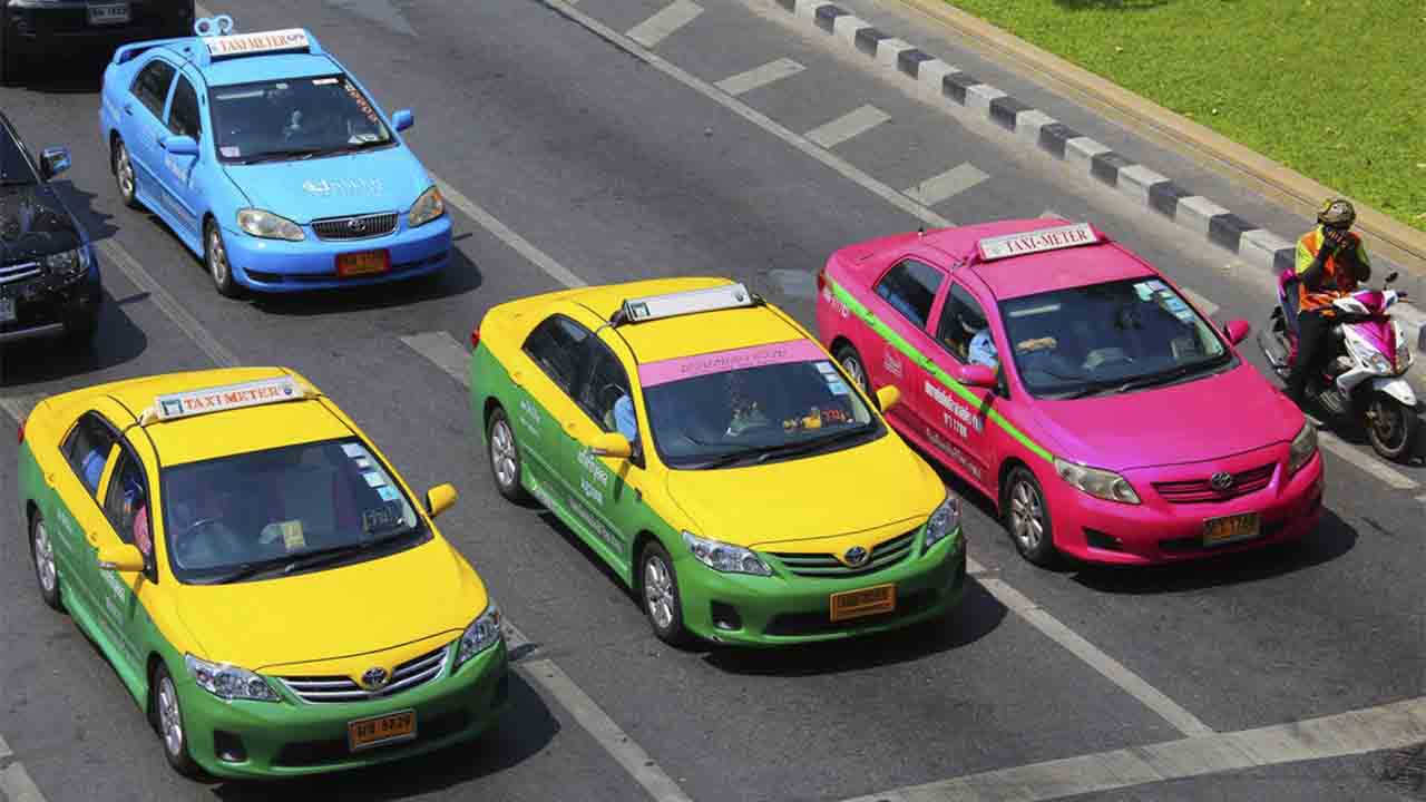 Tailandia subirá las tarifas del taxi, congeladas desde 2014