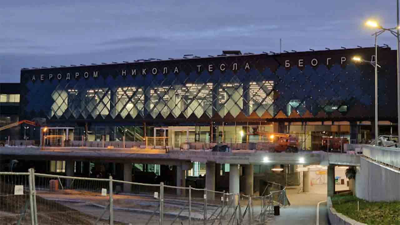El Aeropuerto de Belgrado dispuesto a combatir a los taxis pirata