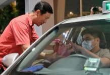 Agradecimiento a los taxistas de Singapur el primer día del Año Nuevo Chino Agradecimiento a los taxistas de Singapur el primer día del Año Nuevo Chino