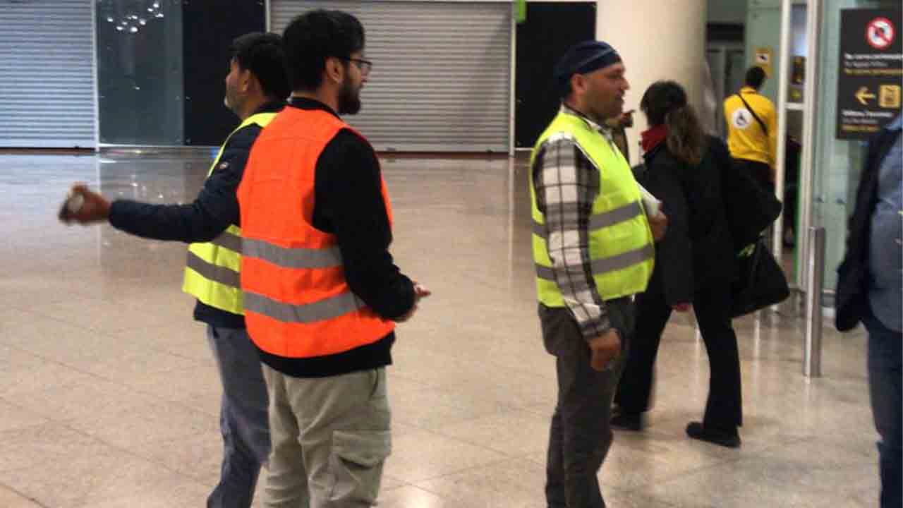 Los taxistas de Barcelona anuncian movilizaciones en el Aeropuerto