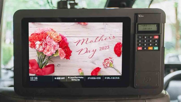 Tokio Prime emite una película en las pantallas de los taxis por el Día de la Madre