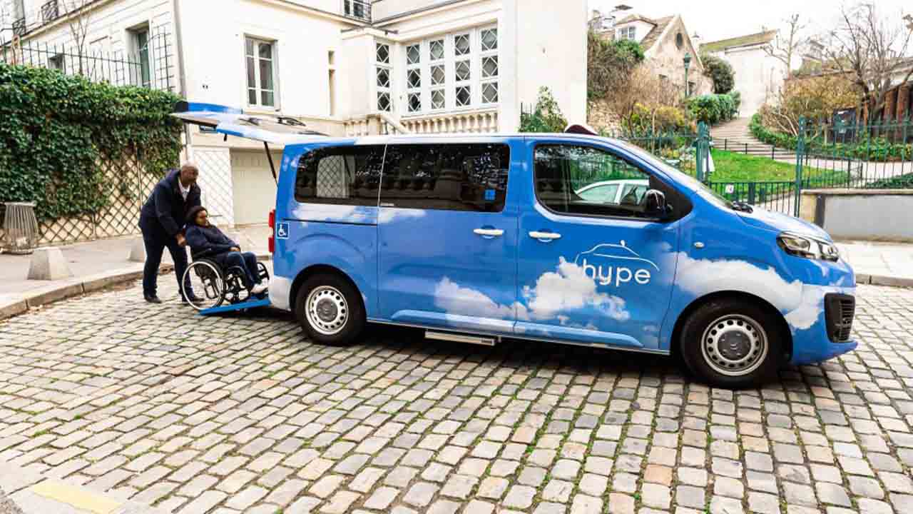 París incorpora 50 taxis PMR movidos por hidrógeno