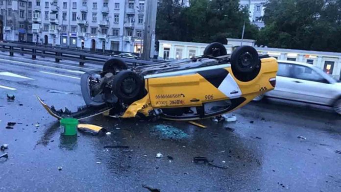 Yandex Taxi en Moscú cree que los conductores deben de trabajar 18 horas