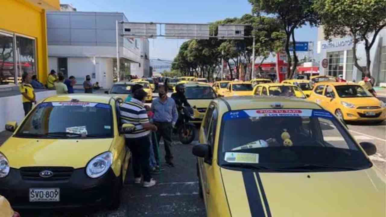 Hugo Ospina anuncia un paro total del taxi en Bogotá para el 22 de noviembre