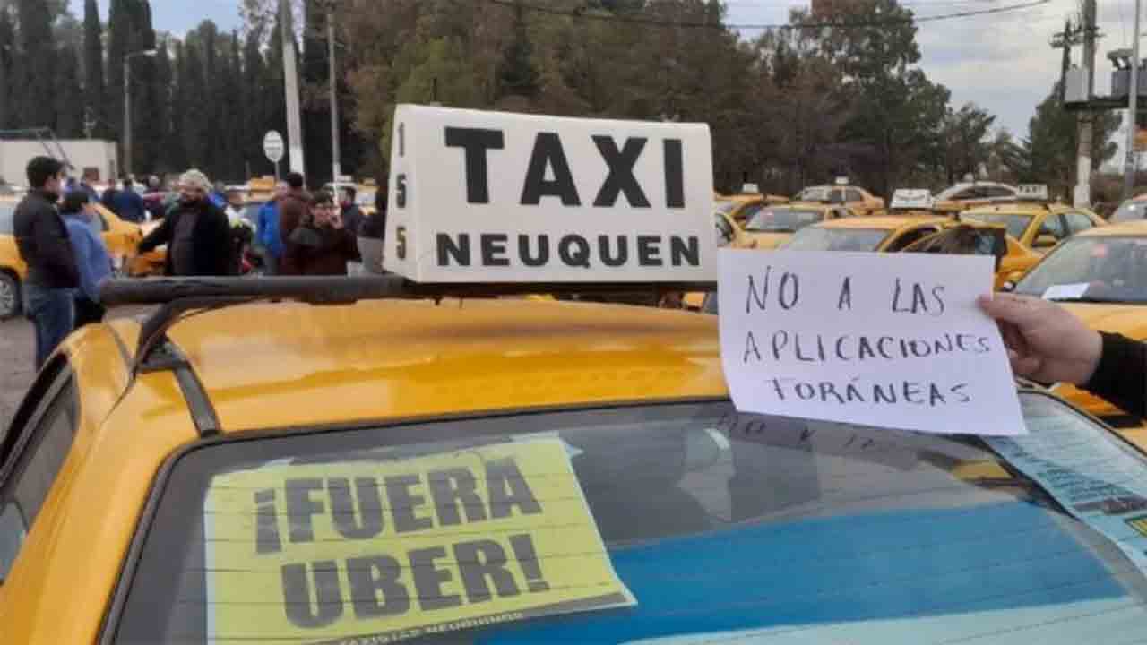 Protesta de los taxistas de Neuquén contra Uber