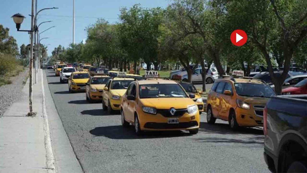 Taxistas de Neuquén se movilizan contra de la llegada de Uber a la capital