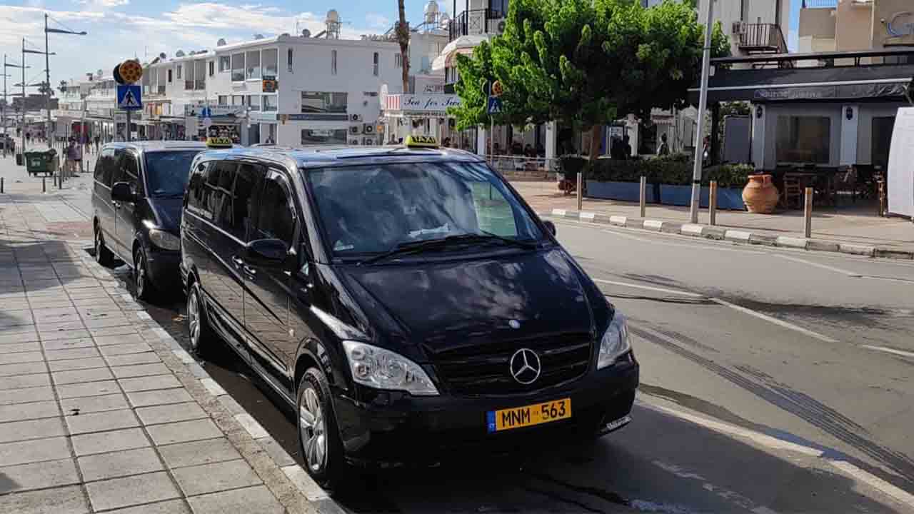 Chipre estudia sanciones para los taxistas piratas