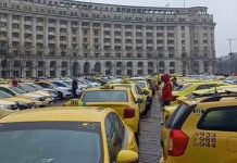 Continúa la protesta de los taxistas rumanos en la Piaţa Constituţiei Continúa la protesta de loa taxista rumanos en la Piaţa Constituţiei