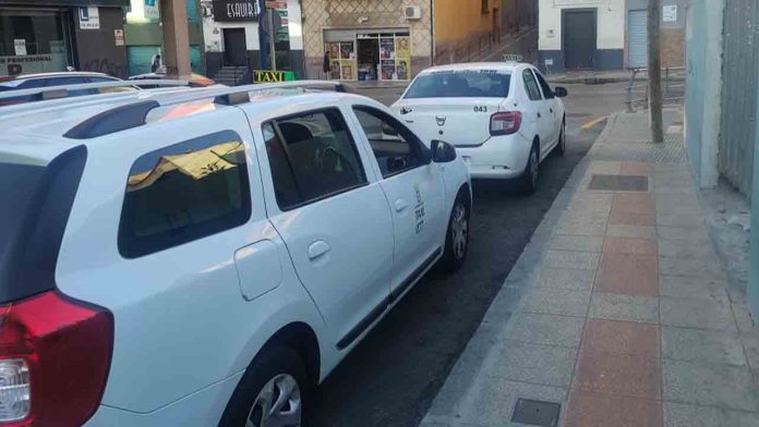 La nueva ordenanza del taxi de Ceuta exige carecer de antecedentes y la ESO