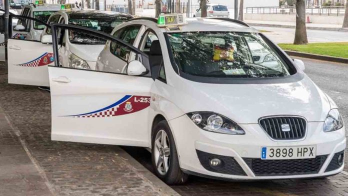 Los taxis de Cartagena ya podrán ser de nueve plazas