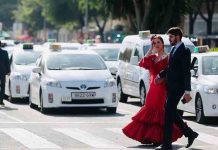 Taxistas de Sevilla piden para la Feria los carriles taxi no compartidos con los VTC