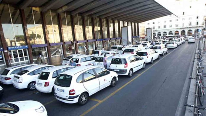 Roma prevé licitar 1.500 nuevas licencias de taxi