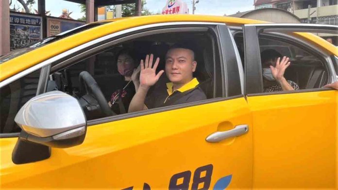 El Gobierno de Taiwán premia a los mejores taxistas del año