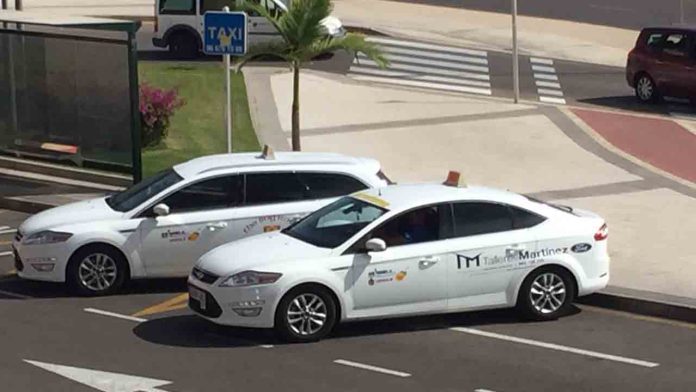 Los taxistas de Torrevieja y Orihuela, sin acuerdo para colaborar este verano