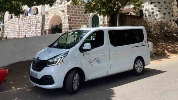 Taxi Sí Canarias convoca una gran asamblea el lunes 17 en Santa Cruz
