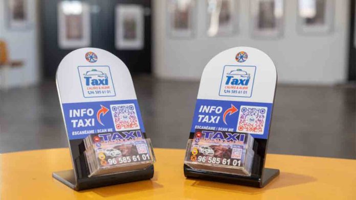 Alfàs del Pi ya dispone de tarjetas con código QR para taxis