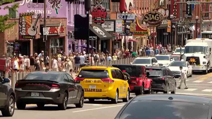 Los taxistas de Nashville instan a la ciudad a controlar los taxis y VTC ilegales