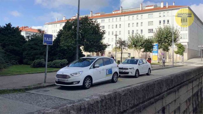 Galicia analizará la ampliación de licencias de taxi en Santiago el 23 de julio