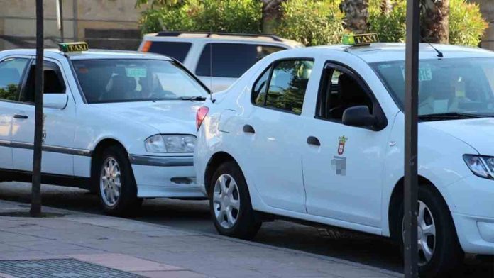 Abierta la nueva convocatoria para obtener el carné de taxista en Ceuta