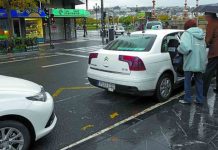 Uber incumple la normativa y circula en trayectos urbanos en Gipuzkoa Gipuzkoa aboga por aumentar las licencias de taxi y no dar cabida a Uber y Cabify