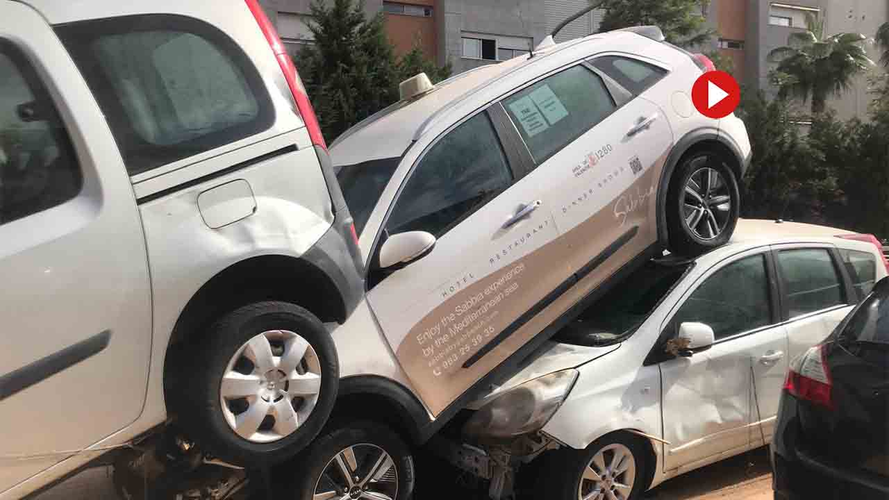 Más de 100 taxistas han perdido sus vehículos en las inundaciones de València