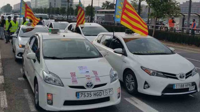 Reunión del taxi de València con la Conselleria