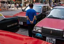 Protesta de los taxistas de Hong Kong contra Uber y DiDi Protesta de los taxistas de Hong Kong contra Uber y DiDi