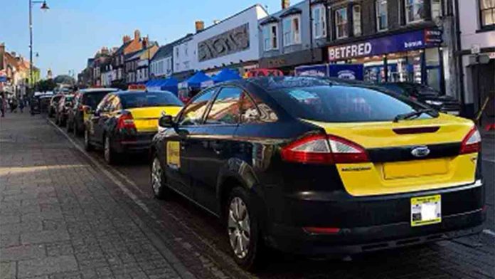 West Suffolk lanza un plan piloto para la seguridad de pasajeros y taxistas West Suffolk lanza un plan piloto para la seguridad de pasajeros y taxistas