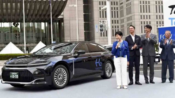 Tokio pone en marcha 600 taxis de hidrógeno para 2030