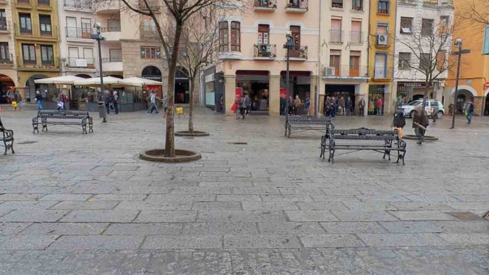 El Ayuntamiento de Plasencia confirma acceso libre de taxis a la Plaza Mayor