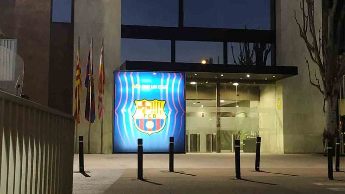 Élite Taxi da por cerrado el conflicto con el FC Barcelona y anuncia una ofensiva contra Uber