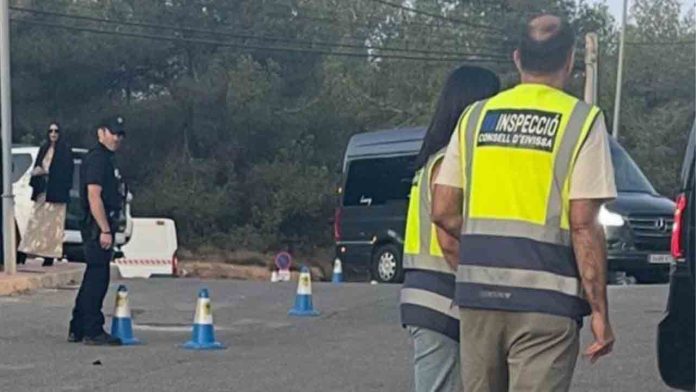 Multa de 6.001 euros al conductor de un taxi pirata en Formentera