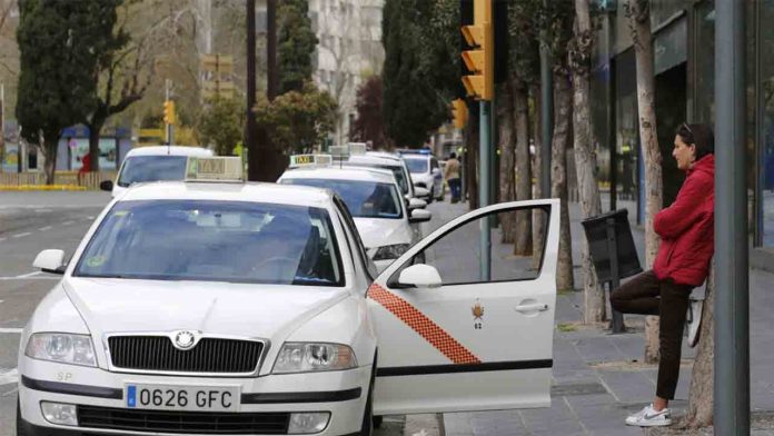 Tito Álvarez apoyará a los taxistas de Tarragona en la modernización del sector