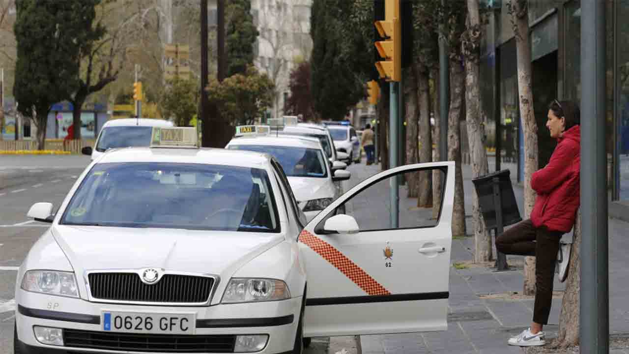 Tito Álvarez apoyará a los taxistas de Tarragona en la modernización del sector