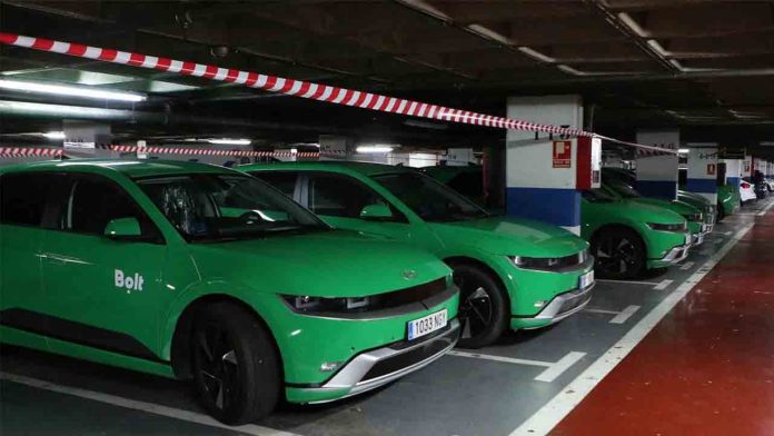 Así de barato les sale a los VTC saltarse la ley en Andalucía