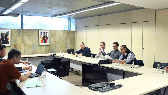 El Govern impulsará una central digital única para el sector del taxi en Andorra