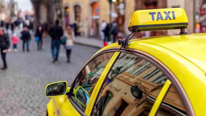 Chequia exige idioma checo para taxistas y conductores de VTC