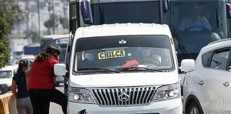 Perú vuelve a prorrogar los taxis colectivos hasta 2031