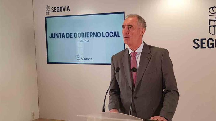 Segovia amplía el servicio de taxis adaptados para personas con movilidad reducida