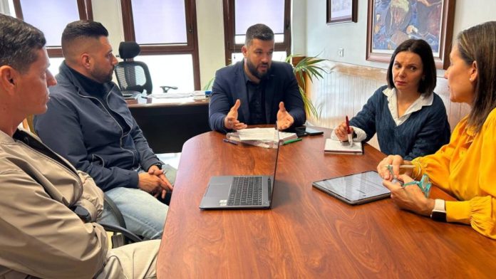 El Cabildo de La Palma impulsa el taxi a demanda para mejorar la movilidad rural